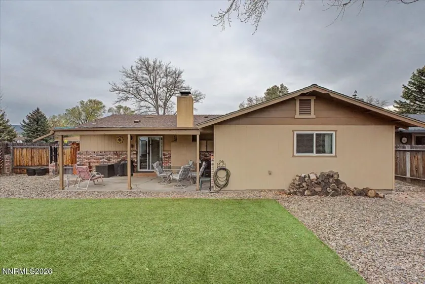 1404 Robinson, Carson City, Nevada 89701, 3 Bedrooms Bedrooms, ,2 BathroomsBathrooms,Residential,Residential,Robinson,260003583