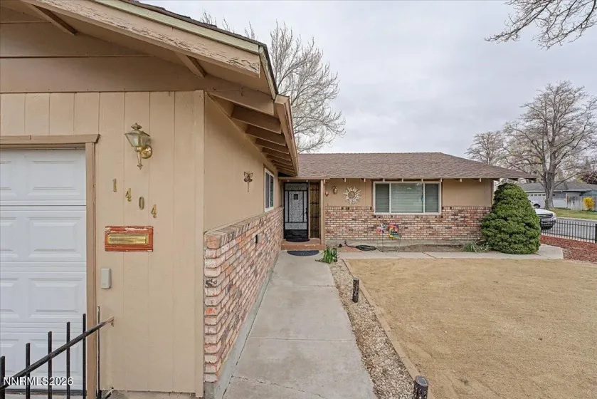 1404 Robinson, Carson City, Nevada 89701, 3 Bedrooms Bedrooms, ,2 BathroomsBathrooms,Residential,Residential,Robinson,260003583