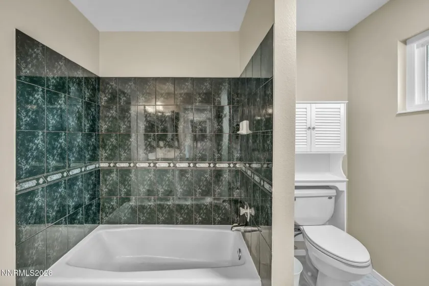 4760 Warren, Reno, Nevada 89509, 4 Bedrooms Bedrooms, ,3 BathroomsBathrooms,Residential,Residential,Warren,260003582