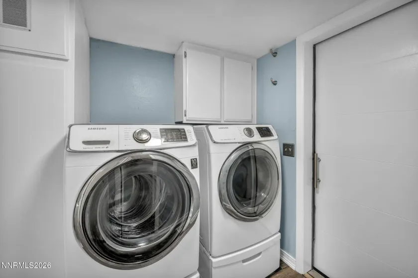 4760 Warren, Reno, Nevada 89509, 4 Bedrooms Bedrooms, ,3 BathroomsBathrooms,Residential,Residential,Warren,260003582