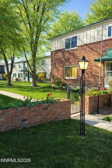 1945 4th, Sparks, Nevada 89431, 2 Bedrooms Bedrooms, ,1 BathroomBathrooms,Residential,Residential,4th,260003585