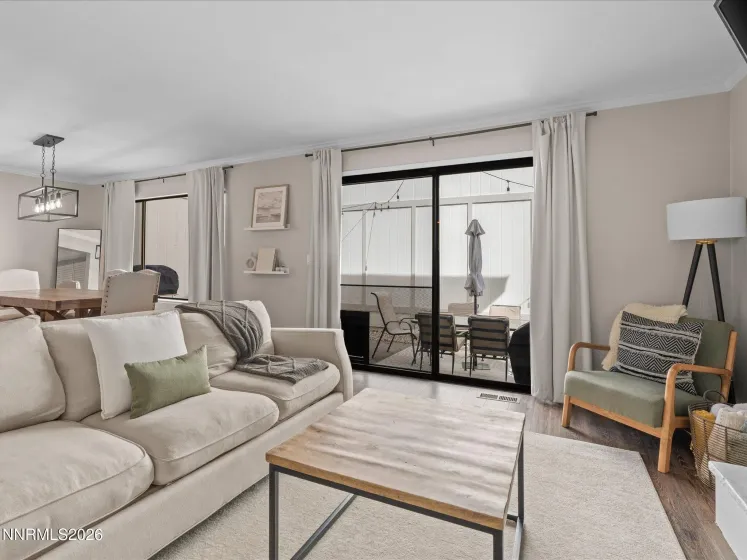 1215 Conway, Reno, Nevada 89503, 3 Bedrooms Bedrooms, ,2 BathroomsBathrooms,Residential,Residential,Conway,260003590