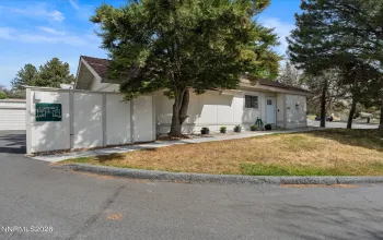 1215 Conway, Reno, Nevada 89503, 3 Bedrooms Bedrooms, ,2 BathroomsBathrooms,Residential,Residential,Conway,260003590