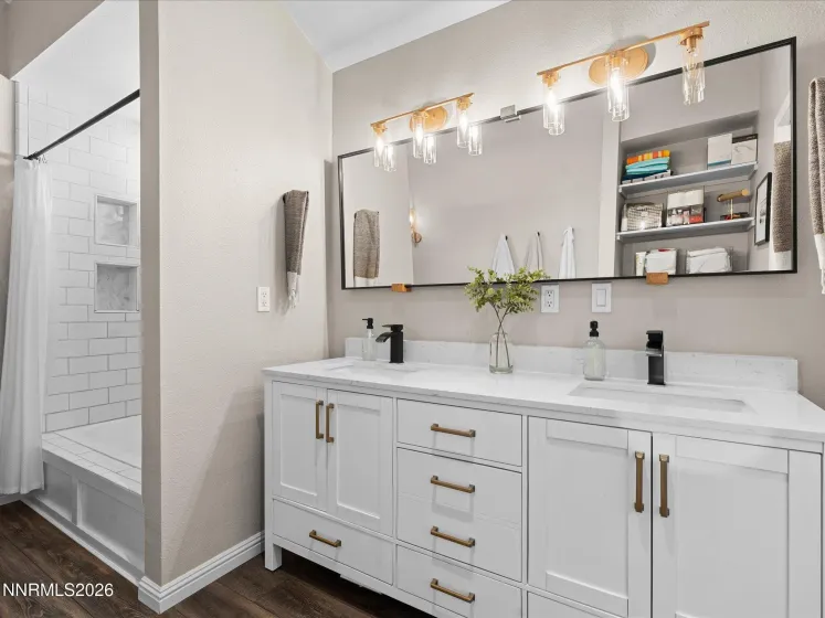 1215 Conway, Reno, Nevada 89503, 3 Bedrooms Bedrooms, ,2 BathroomsBathrooms,Residential,Residential,Conway,260003590