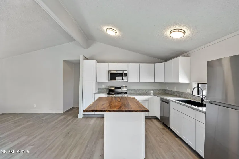 2720 Dahlia, Reno, Nevada 89512, 2 Bedrooms Bedrooms, ,2 BathroomsBathrooms,Residential,Residential,Dahlia,250059333