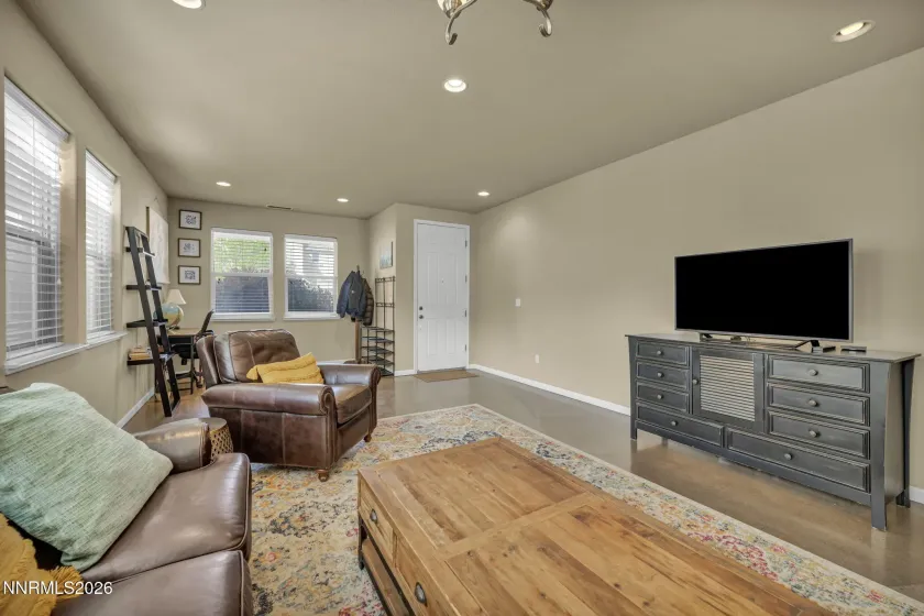 3680 Coastal, Reno, Nevada 89512, 4 Bedrooms Bedrooms, ,3 BathroomsBathrooms,Residential Lease,Manufactured,Coastal,260003596