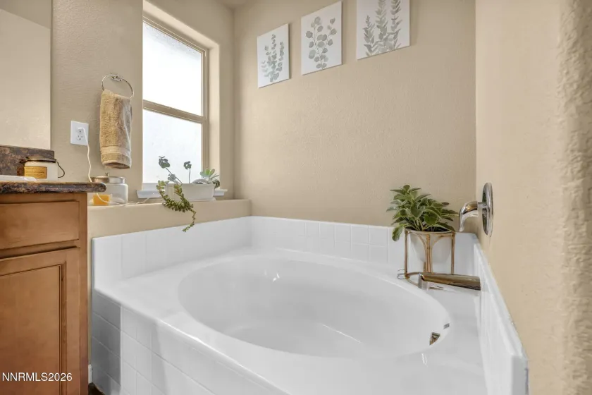 3680 Coastal, Reno, Nevada 89512, 4 Bedrooms Bedrooms, ,3 BathroomsBathrooms,Residential Lease,Manufactured,Coastal,260003596