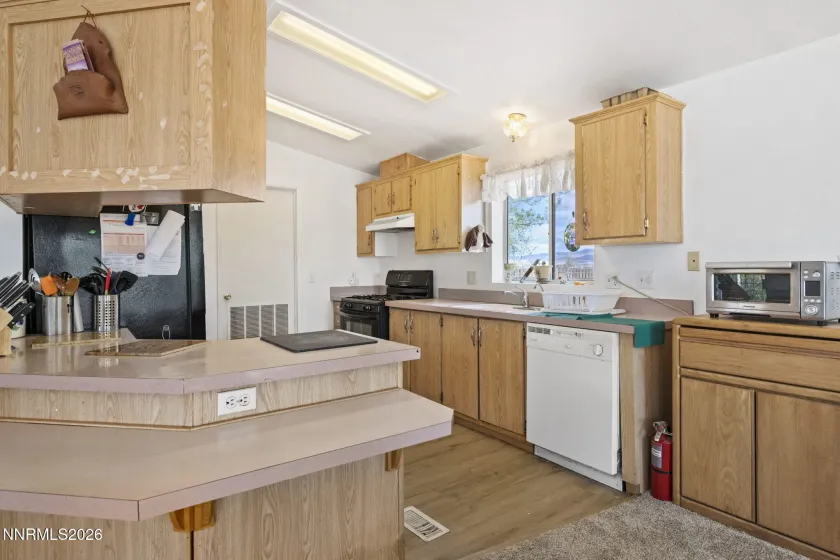 1850 10th, Silver Springs, Nevada 89429, 3 Bedrooms Bedrooms, ,2 BathroomsBathrooms,Residential,Residential,10th,260003597