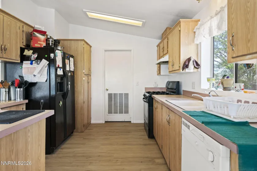 1850 10th, Silver Springs, Nevada 89429, 3 Bedrooms Bedrooms, ,2 BathroomsBathrooms,Residential,Residential,10th,260003597