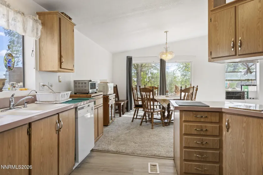 1850 10th, Silver Springs, Nevada 89429, 3 Bedrooms Bedrooms, ,2 BathroomsBathrooms,Residential,Residential,10th,260003597