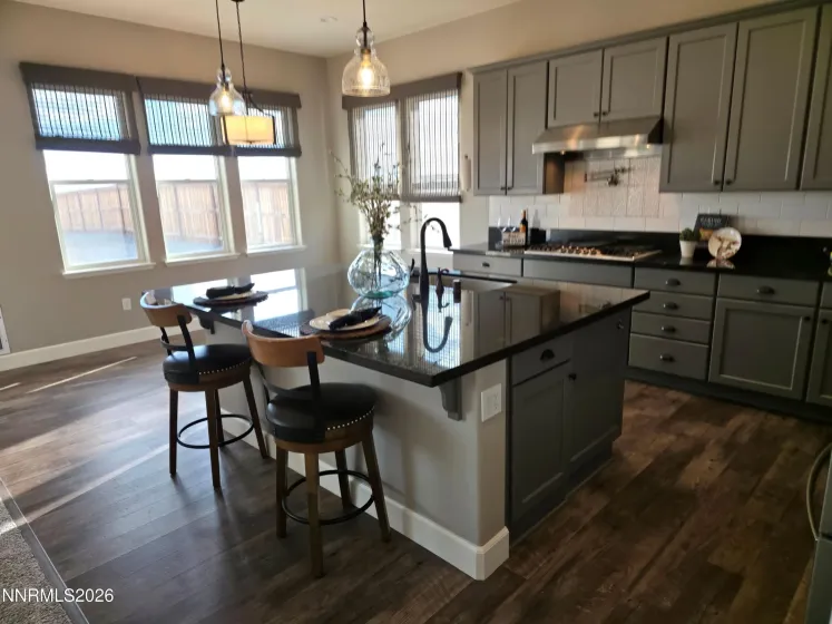 11541 Hacienda Ridge, Sparks, Nevada 89441, 4 Bedrooms Bedrooms, ,4 BathroomsBathrooms,Residential,Residential,Hacienda Ridge,260003598