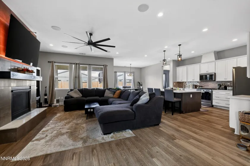 2198 Sprague, Sparks, Nevada 89436, 3 Bedrooms Bedrooms, ,3 BathroomsBathrooms,Residential,Residential,Sprague,260003600