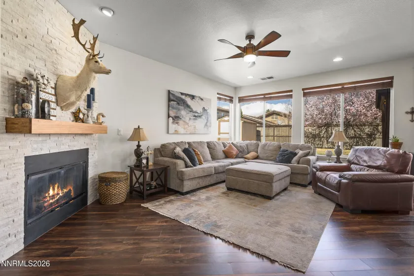 421 Alysheba, Reno, Nevada 89521, 5 Bedrooms Bedrooms, ,3 BathroomsBathrooms,Residential,Residential,Alysheba,260003602