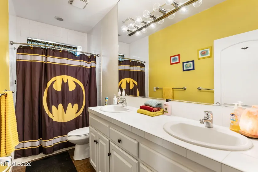 1140 Country Club, Minden, Nevada 89423, 5 Bedrooms Bedrooms, ,4 BathroomsBathrooms,Residential,Residential,Country Club,260003603