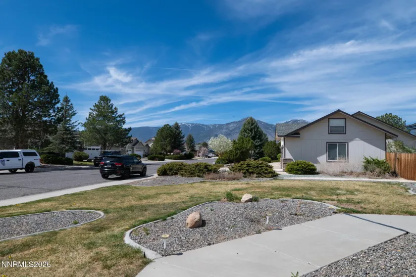 1140 Country Club, Minden, Nevada 89423, 5 Bedrooms Bedrooms, ,4 BathroomsBathrooms,Residential,Residential,Country Club,260003603