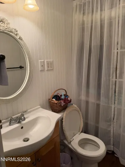 100 Larson, Round Mountain, Nevada 89045, 2 Bedrooms Bedrooms, ,2 BathroomsBathrooms,Residential,Residential,Larson,260003604