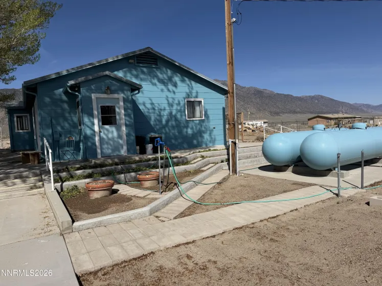 100 Larson, Round Mountain, Nevada 89045, 2 Bedrooms Bedrooms, ,2 BathroomsBathrooms,Residential,Residential,Larson,260003604