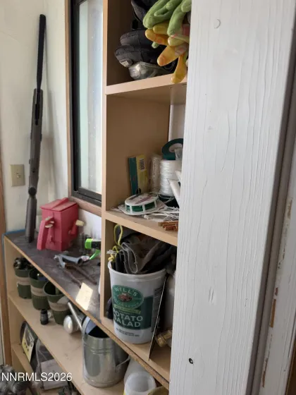 100 Larson, Round Mountain, Nevada 89045, 2 Bedrooms Bedrooms, ,2 BathroomsBathrooms,Residential,Residential,Larson,260003604