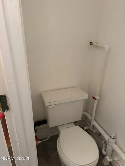 100 Larson, Round Mountain, Nevada 89045, 2 Bedrooms Bedrooms, ,2 BathroomsBathrooms,Residential,Residential,Larson,260003604