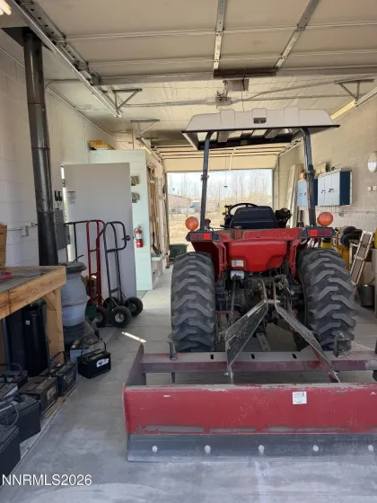 100 Larson, Round Mountain, Nevada 89045, 2 Bedrooms Bedrooms, ,2 BathroomsBathrooms,Residential,Residential,Larson,260003604