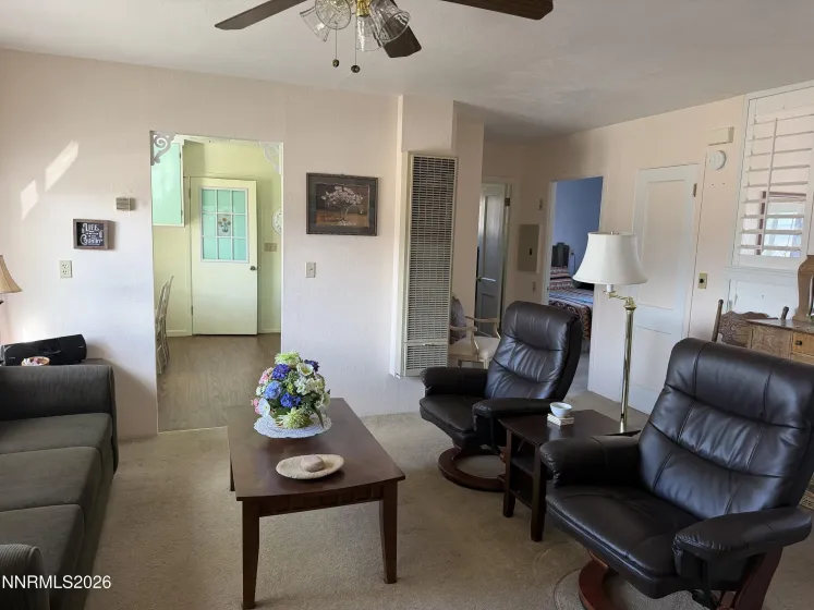 100 Larson, Round Mountain, Nevada 89045, 2 Bedrooms Bedrooms, ,2 BathroomsBathrooms,Residential,Residential,Larson,260003604