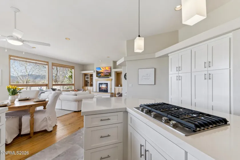 1608 Valley, Gardnerville, Nevada 89410, 4 Bedrooms Bedrooms, ,3 BathroomsBathrooms,Residential,Residential,Valley,260003609