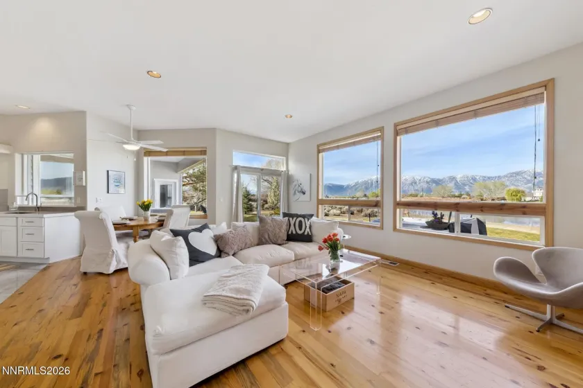 1608 Valley, Gardnerville, Nevada 89410, 4 Bedrooms Bedrooms, ,3 BathroomsBathrooms,Residential,Residential,Valley,260003609