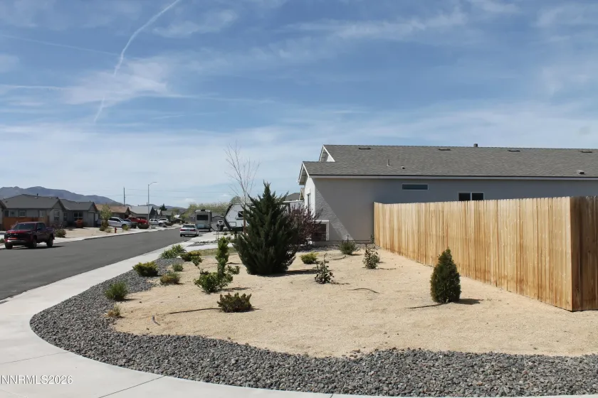 2560 Emerson, Fernley, Nevada 89408, 3 Bedrooms Bedrooms, ,2 BathroomsBathrooms,Residential,Residential,Emerson,260003611
