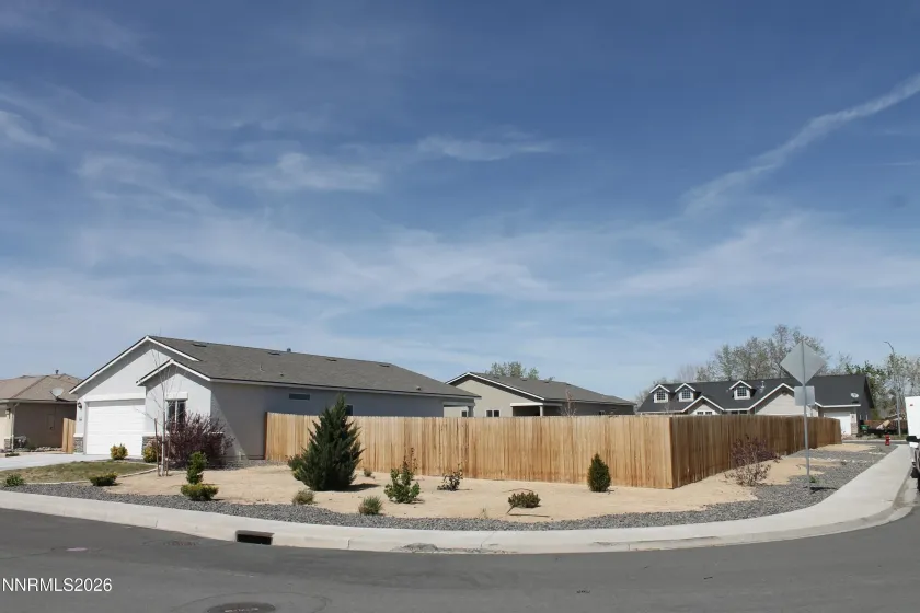 2560 Emerson, Fernley, Nevada 89408, 3 Bedrooms Bedrooms, ,2 BathroomsBathrooms,Residential,Residential,Emerson,260003611