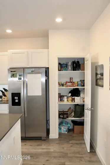 2560 Emerson, Fernley, Nevada 89408, 3 Bedrooms Bedrooms, ,2 BathroomsBathrooms,Residential,Residential,Emerson,260003611