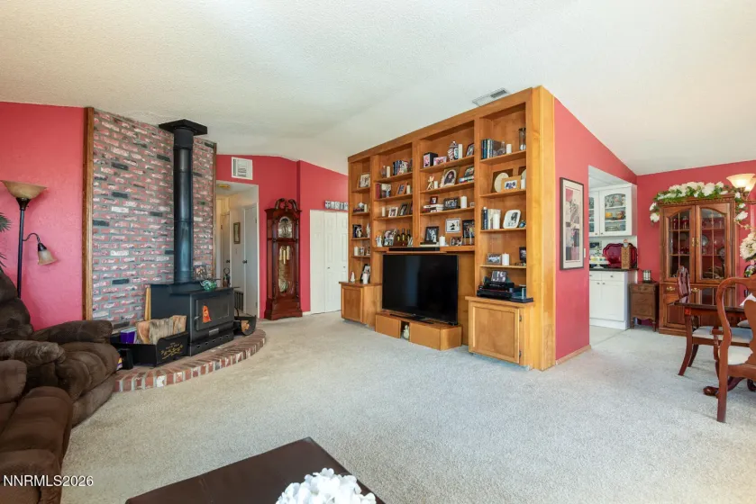 Living / Dining Area