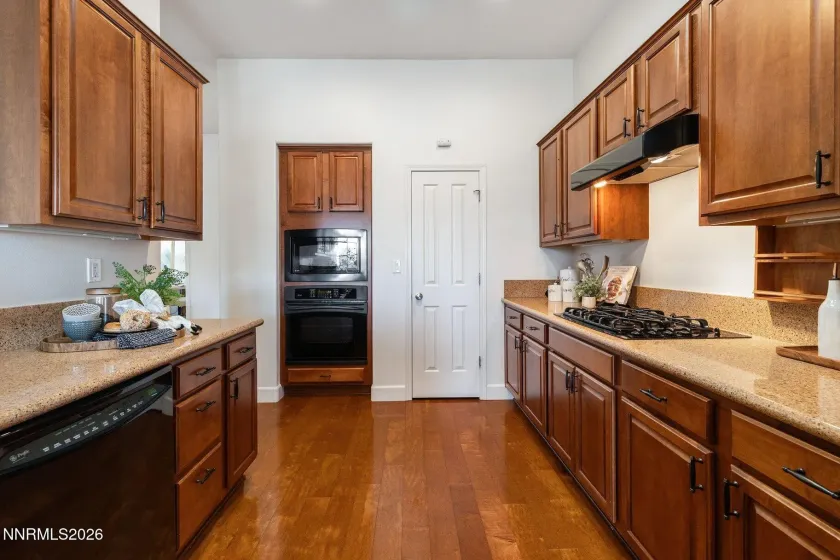 1239 Turnberry, Sparks, Nevada 89436, 3 Bedrooms Bedrooms, ,2 BathroomsBathrooms,Residential,Residential,Turnberry,260003618