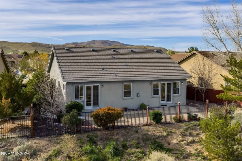 1239 Turnberry, Sparks, Nevada 89436, 3 Bedrooms Bedrooms, ,2 BathroomsBathrooms,Residential,Residential,Turnberry,260003618