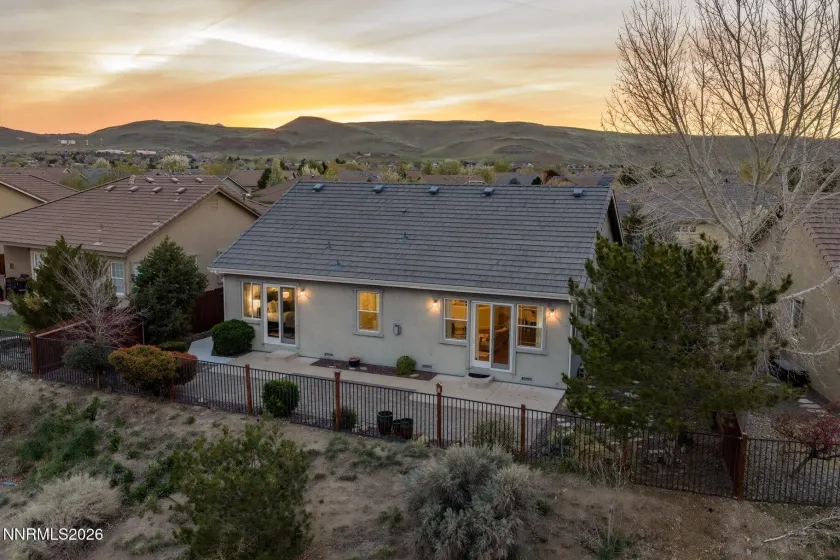 1239 Turnberry, Sparks, Nevada 89436, 3 Bedrooms Bedrooms, ,2 BathroomsBathrooms,Residential,Residential,Turnberry,260003618