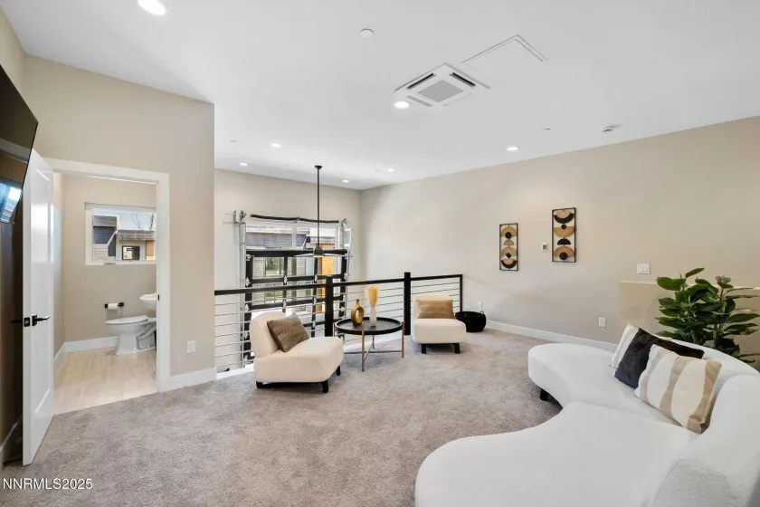 3826 Lakeside, Reno, Nevada 89509, 3 Bedrooms Bedrooms, ,4 BathroomsBathrooms,Residential,Residential,Lakeside,250054685