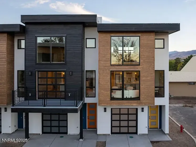 3826 Lakeside, Reno, Nevada 89509, 3 Bedrooms Bedrooms, ,4 BathroomsBathrooms,Residential,Residential,Lakeside,250054685