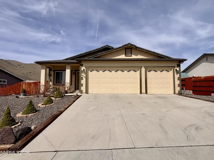 18715 Brady Ridge, Reno, Nevada 89508, 3 Bedrooms Bedrooms, ,2 BathroomsBathrooms,Residential,Residential,Brady Ridge,260003623