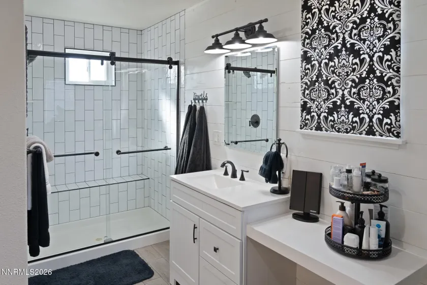 929 Emu, Sparks, Nevada 89441, 4 Bedrooms Bedrooms, ,3 BathroomsBathrooms,Residential,Residential,Emu,260003627