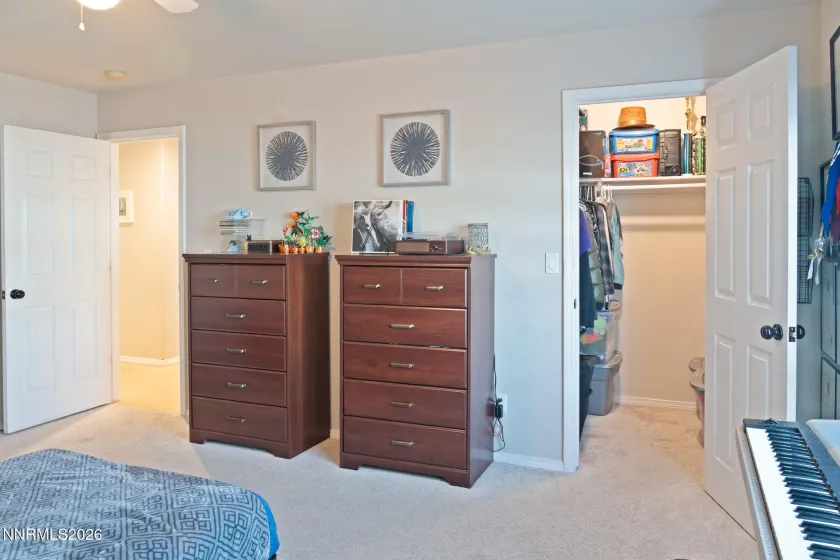 929 Emu, Sparks, Nevada 89441, 4 Bedrooms Bedrooms, ,3 BathroomsBathrooms,Residential,Residential,Emu,260003627