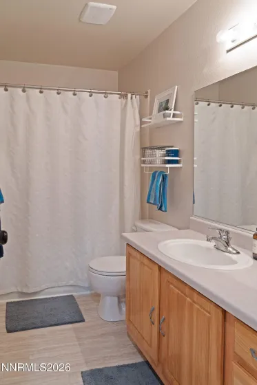 929 Emu, Sparks, Nevada 89441, 4 Bedrooms Bedrooms, ,3 BathroomsBathrooms,Residential,Residential,Emu,260003627