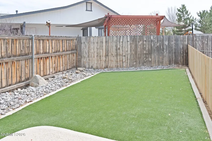 929 Emu, Sparks, Nevada 89441, 4 Bedrooms Bedrooms, ,3 BathroomsBathrooms,Residential,Residential,Emu,260003627