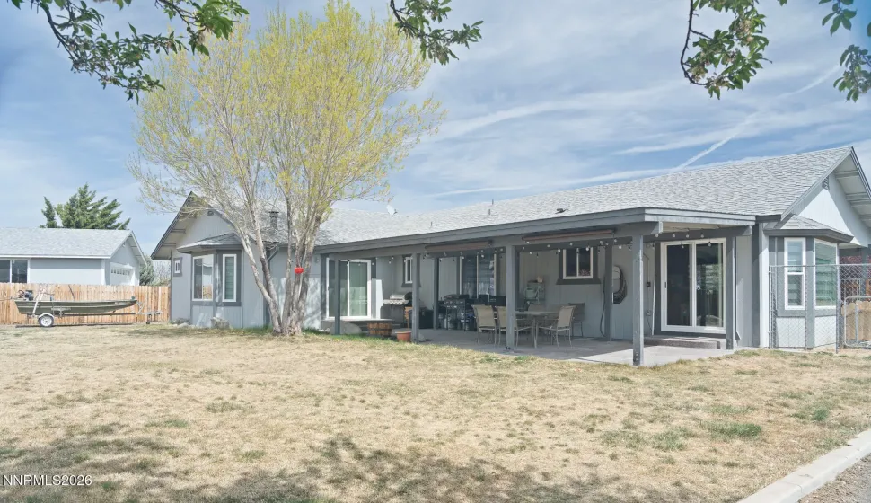 929 Emu, Sparks, Nevada 89441, 4 Bedrooms Bedrooms, ,3 BathroomsBathrooms,Residential,Residential,Emu,260003627