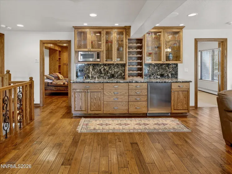 Wet Bar Middle Floor