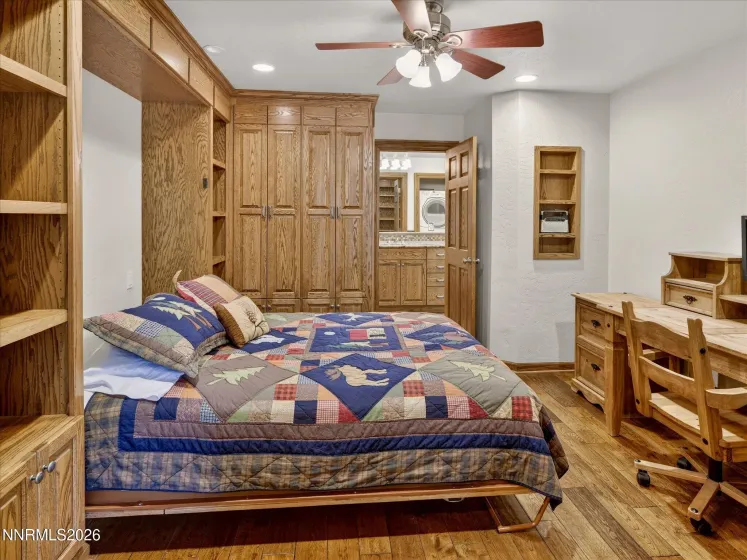 Office Area Middle Floor