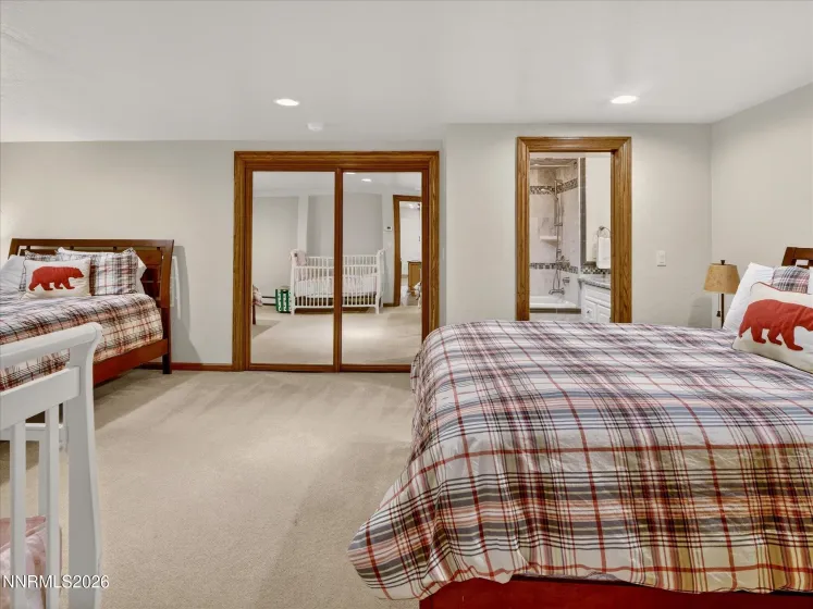 Bedroom 5 Middle Level