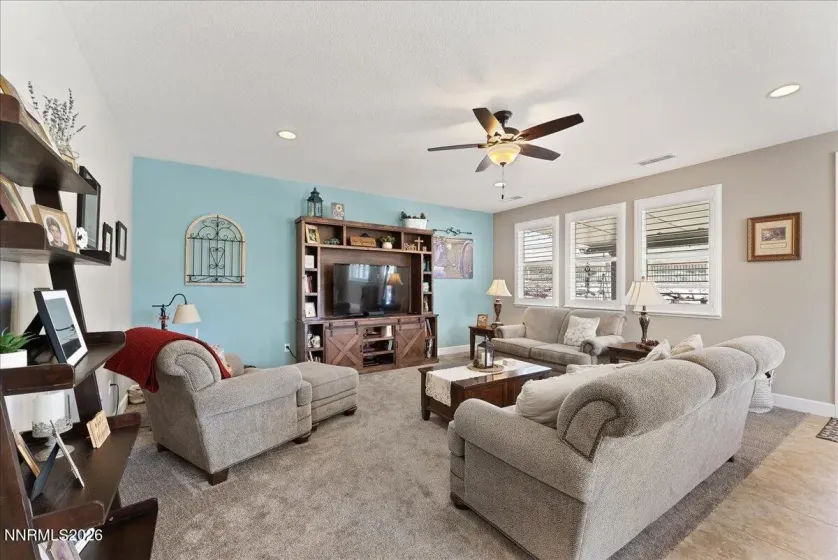 6658 Voyage, Sparks, Nevada 89436, 3 Bedrooms Bedrooms, ,3 BathroomsBathrooms,Residential,Residential,Voyage,260003631