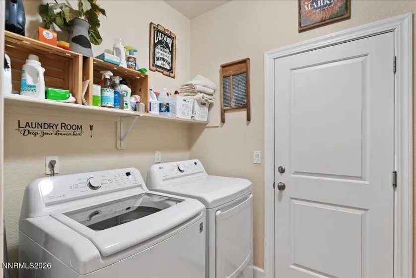 6658 Voyage, Sparks, Nevada 89436, 3 Bedrooms Bedrooms, ,3 BathroomsBathrooms,Residential,Residential,Voyage,260003631