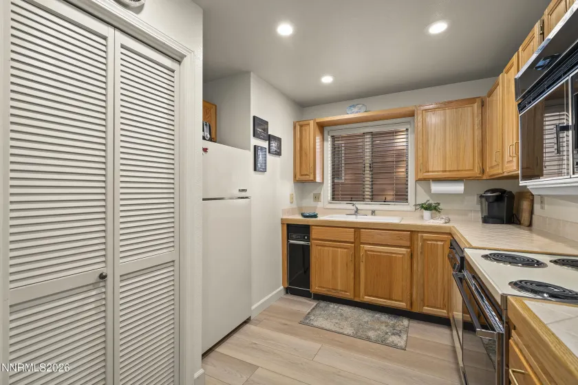 931 Incline, Incline Village, Nevada 89451, 2 Bedrooms Bedrooms, ,2 BathroomsBathrooms,Residential,Residential,Incline,260003633