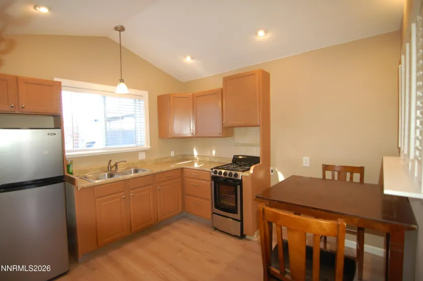 2640 Emily, Reno, Nevada 89503, 4 Bedrooms Bedrooms, ,4 BathroomsBathrooms,Residential,Residential,Emily,260003634