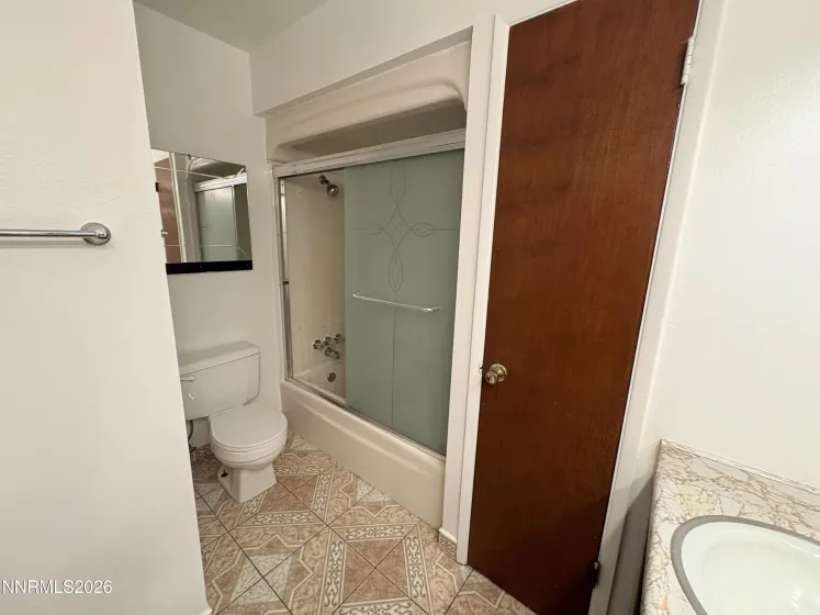 299 Smithridge, Reno, Nevada 89502, 3 Bedrooms Bedrooms, ,2 BathroomsBathrooms,Residential,Residential,Smithridge,260003635